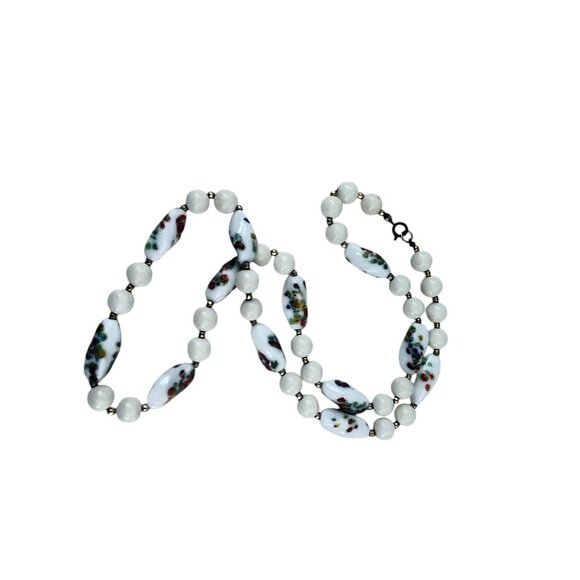 Vintage Floral Ceramic Bead Necklace With White Round Beads Metal Clasp - Picture 5 of 9